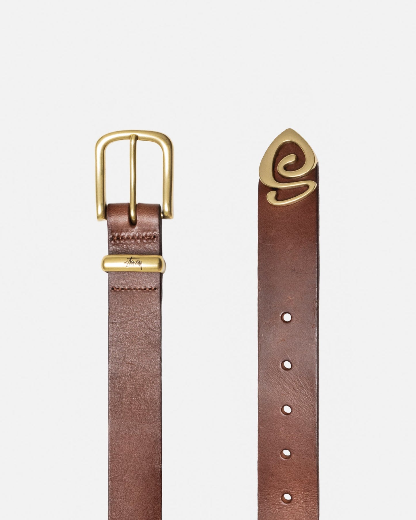 CEINTURE EN MÉTAL AVEC EMBOUT EN MÉTAL